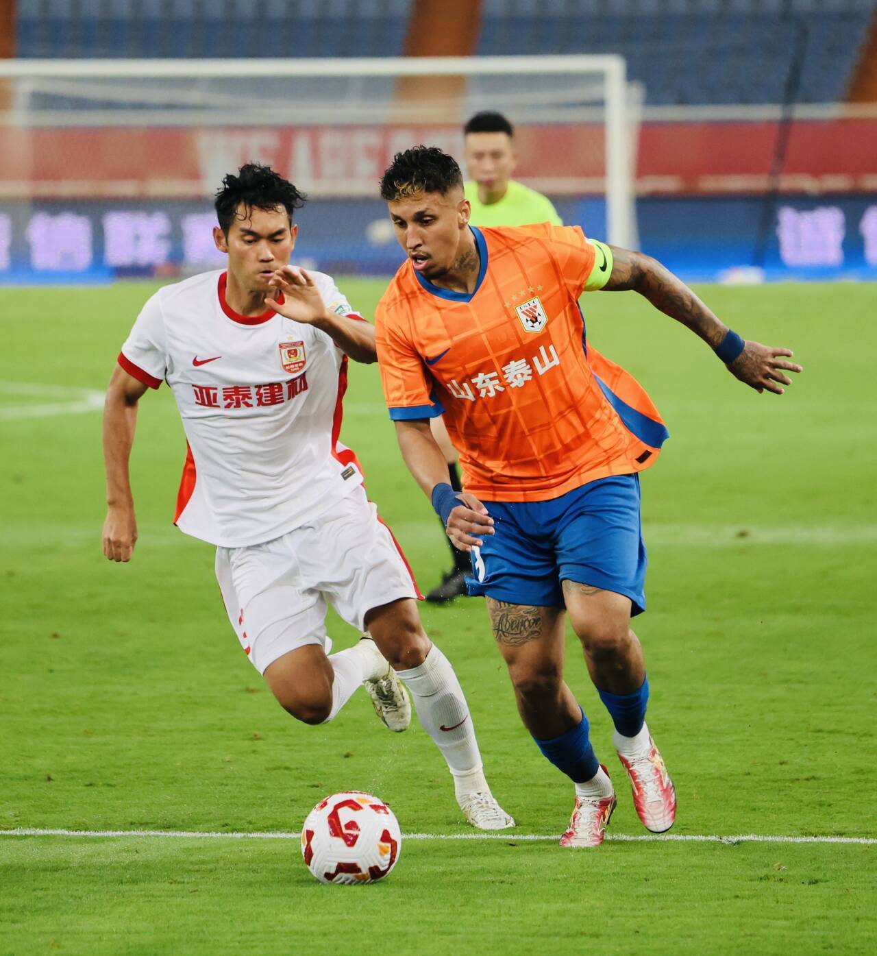 包含加时末段山东泰山备战欧篮联，内部沟通细节曝光，话题不断，资深球员宣示担当的词条-华体官方下载app